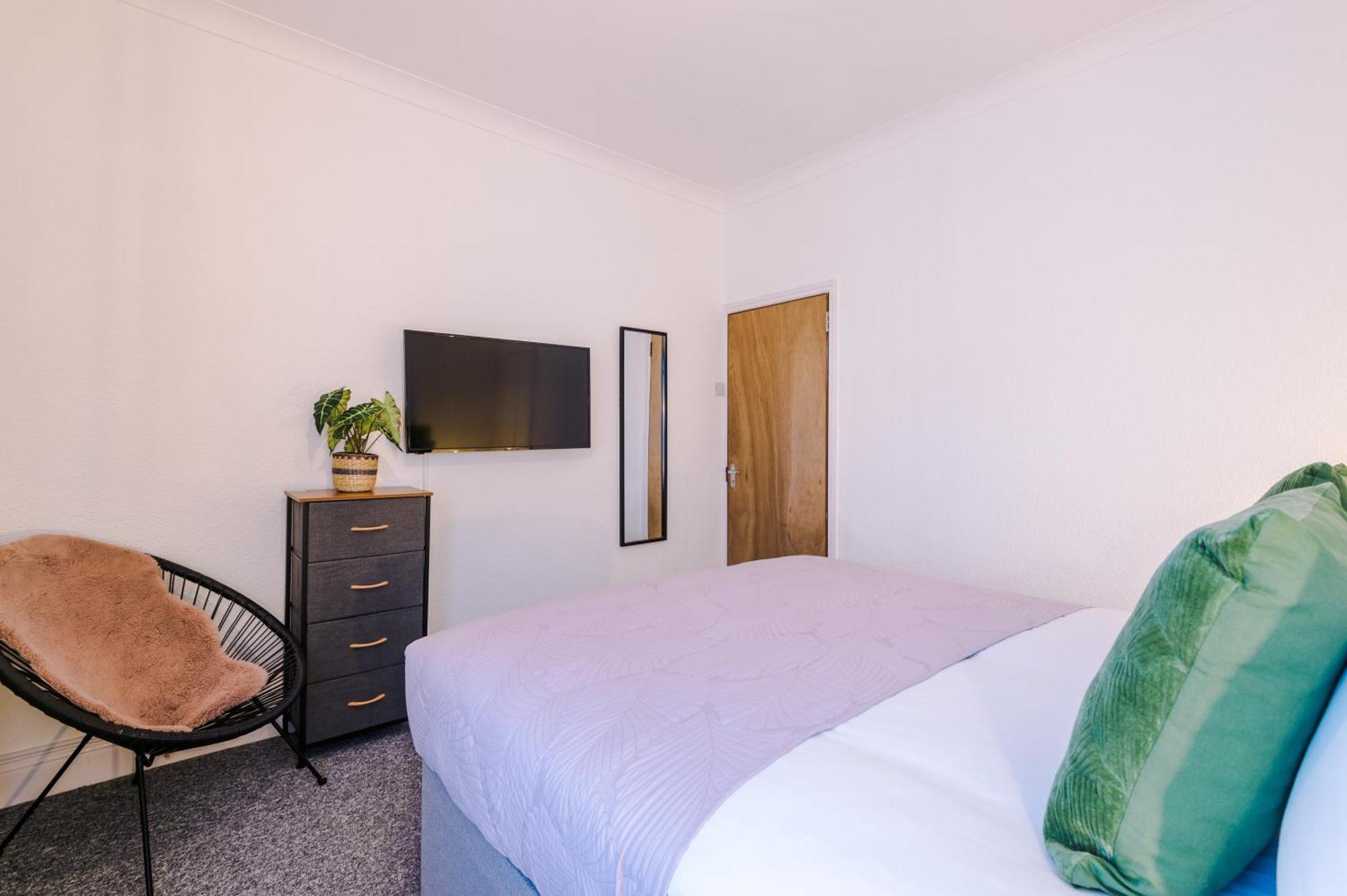 Foxton House Stylish 3Bed Retreat - Walk To Coventry'S Delights Villa Exterior photo