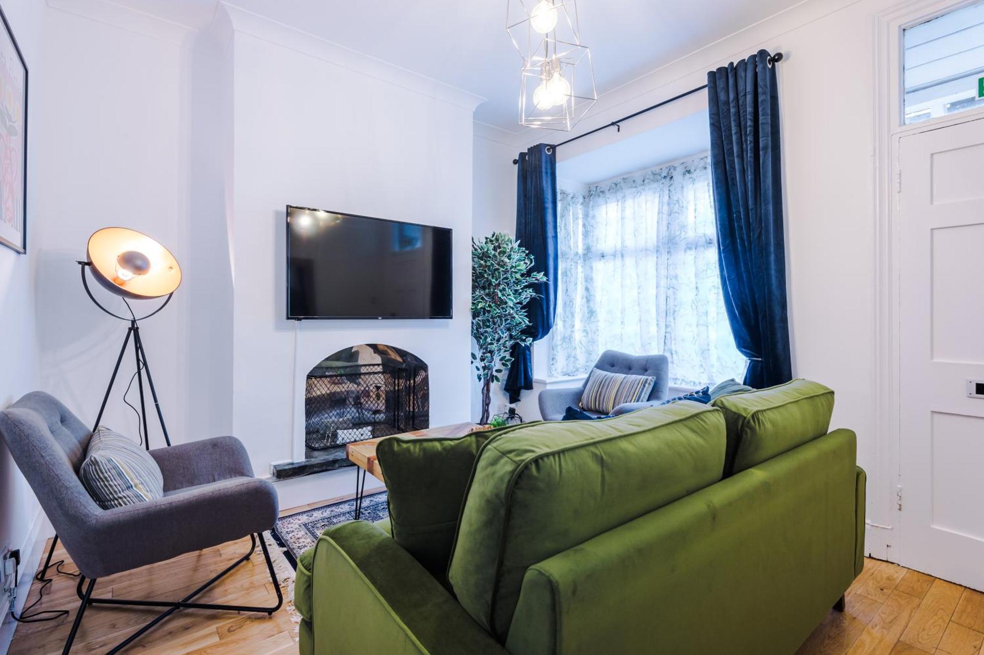 Foxton House Stylish 3Bed Retreat - Walk To Coventry'S Delights Villa Exterior photo