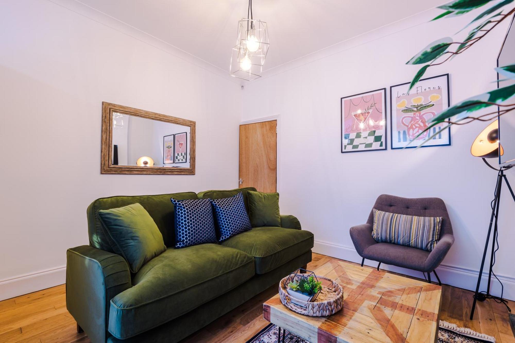 Foxton House Stylish 3Bed Retreat - Walk To Coventry'S Delights Villa Exterior photo